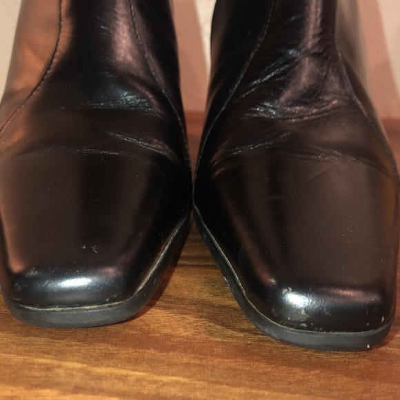 Henry Ferrera long square toe leather ankle boots. Size 8M - Picture 6 of 9